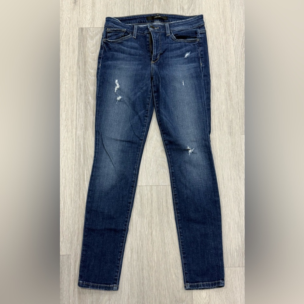 Joe’s Jeans Women's skinny ankle Distressed size 26
